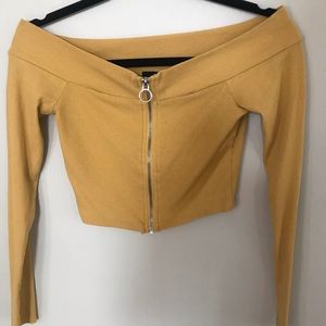 Off the Shoulder Zipper Long Sleeve Crop Top